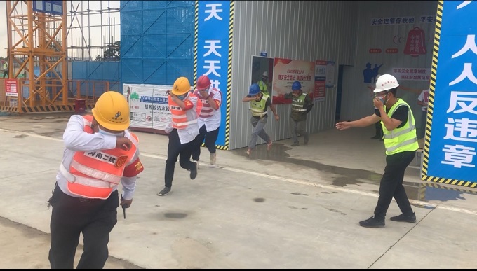 图片4 - 副本.jpg 图片4 - 副本.jpg